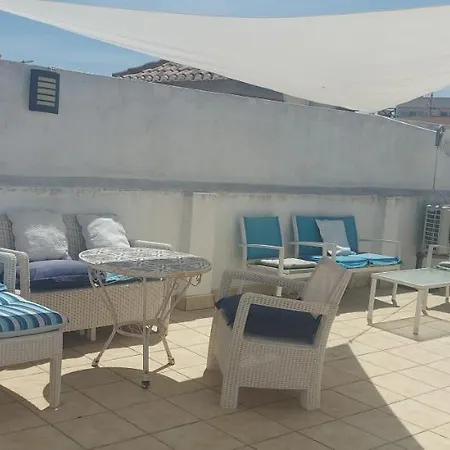 Casablanca Penthouse With Private Roof Terrace 70m2 تورّيفيِخا